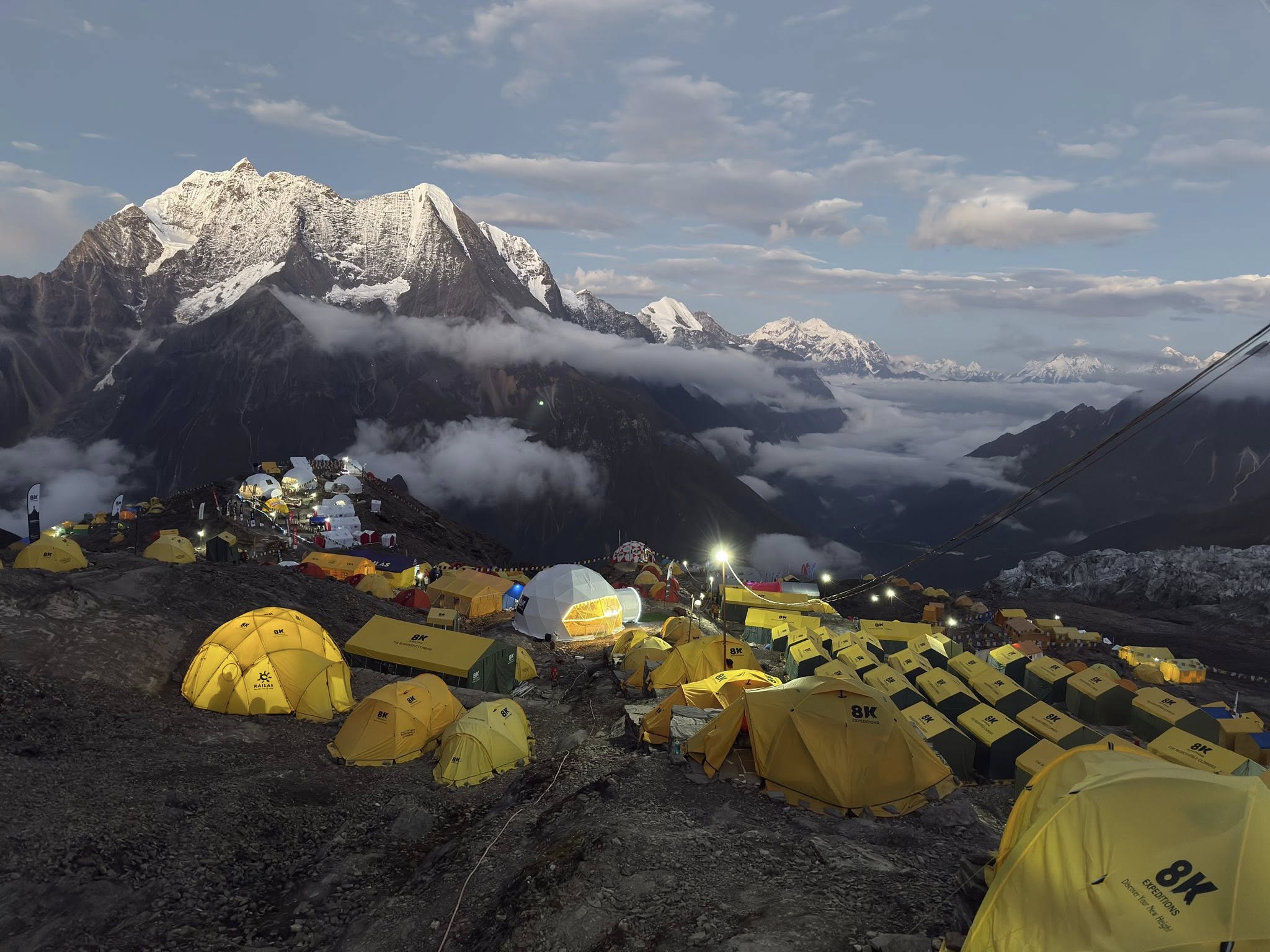 Another nine climbers summit Manaslu with 8K Expedition